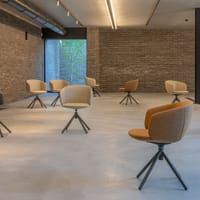 True Design Not stolice