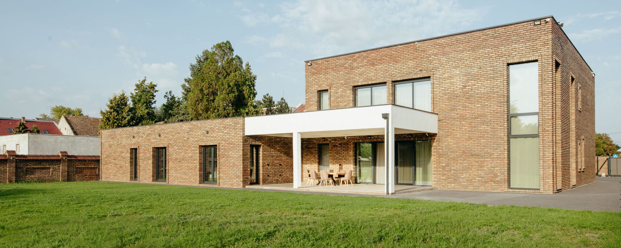 Kuća Brick Box