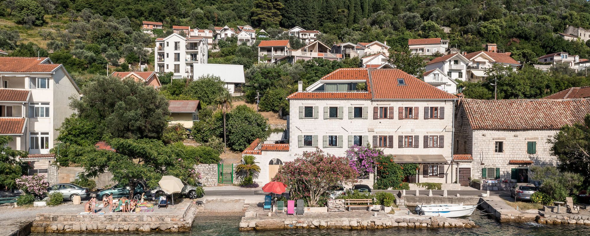 Kamena kuća u Lepetanima