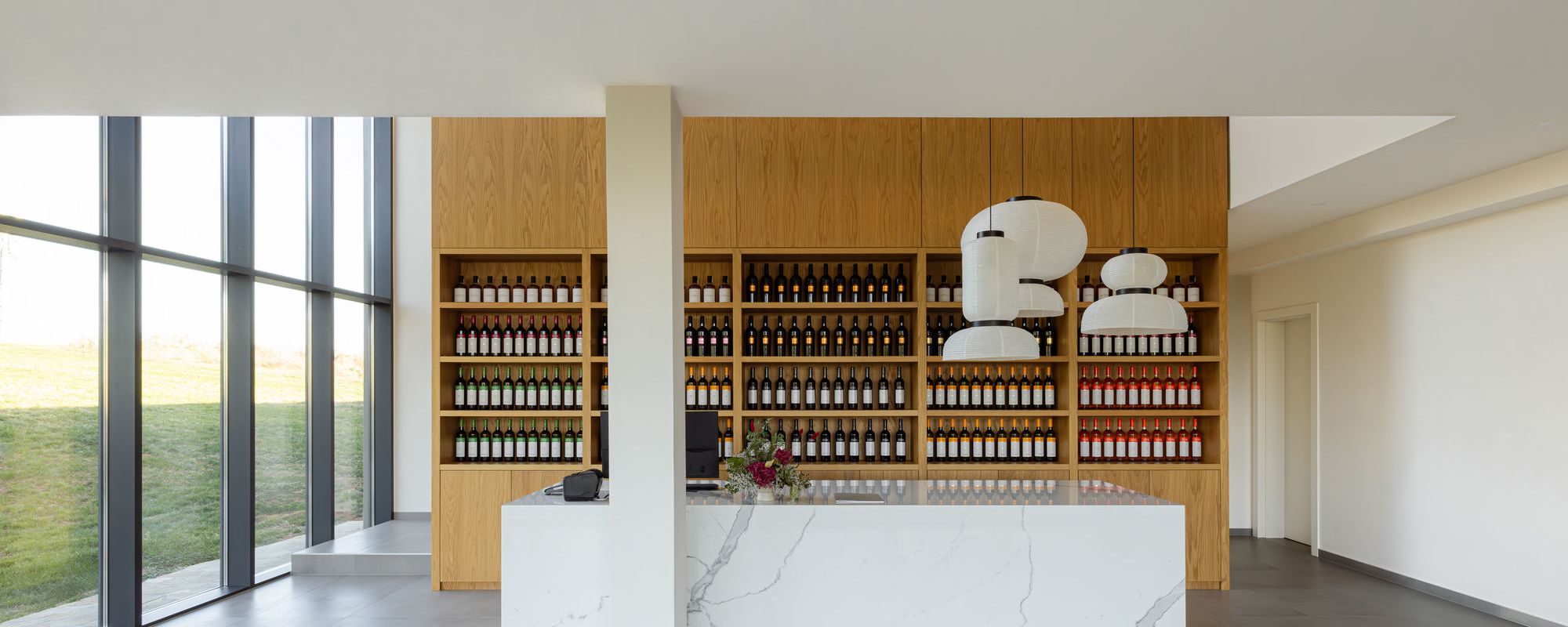 Enterijer vinarije Doja