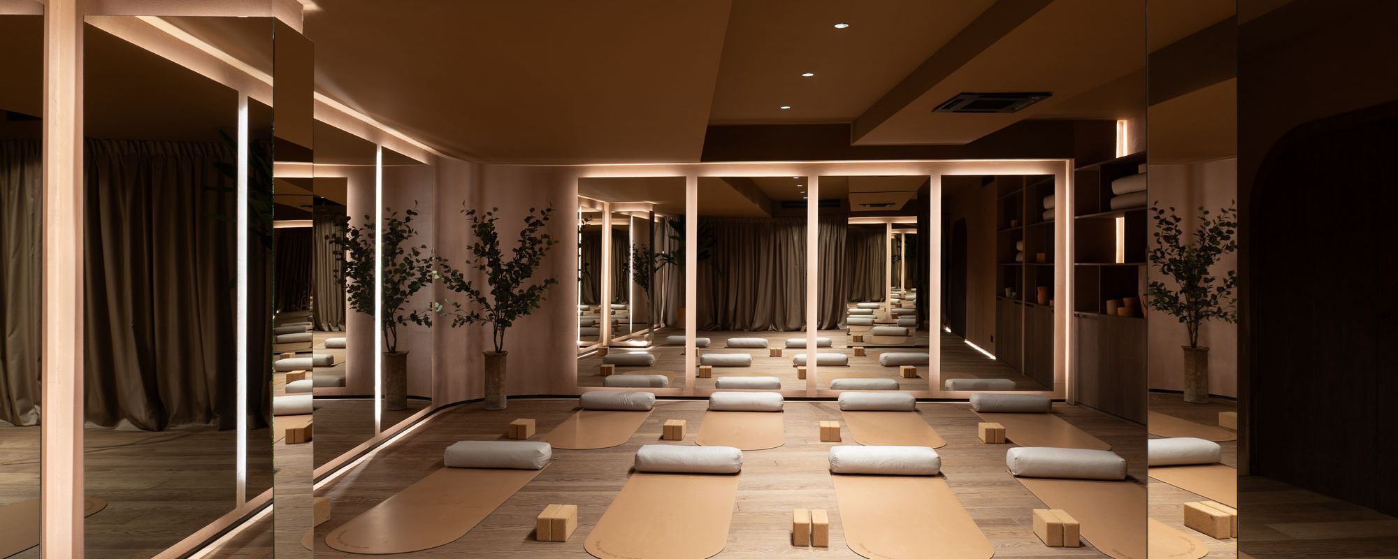 Enterijer Satya Yoga studija