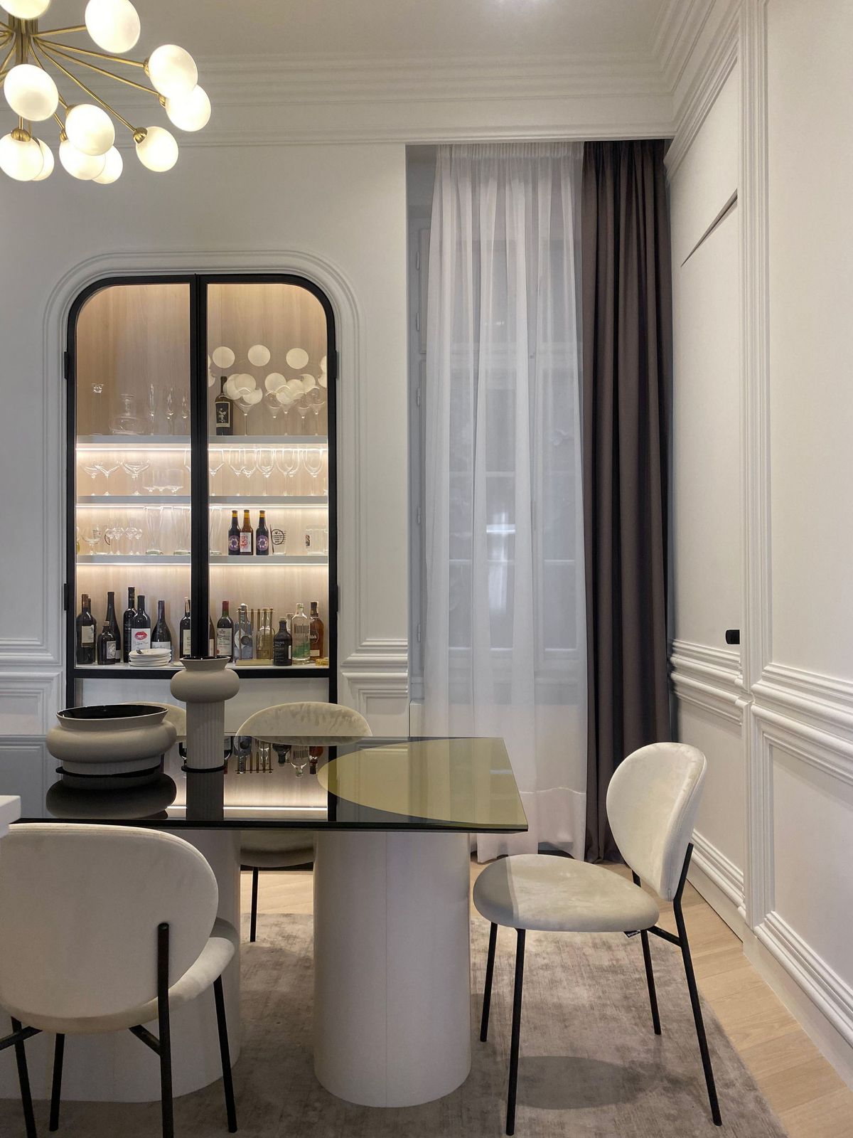 Savremena interpretacija beogradskog salonca - Enterijer stana - 8377