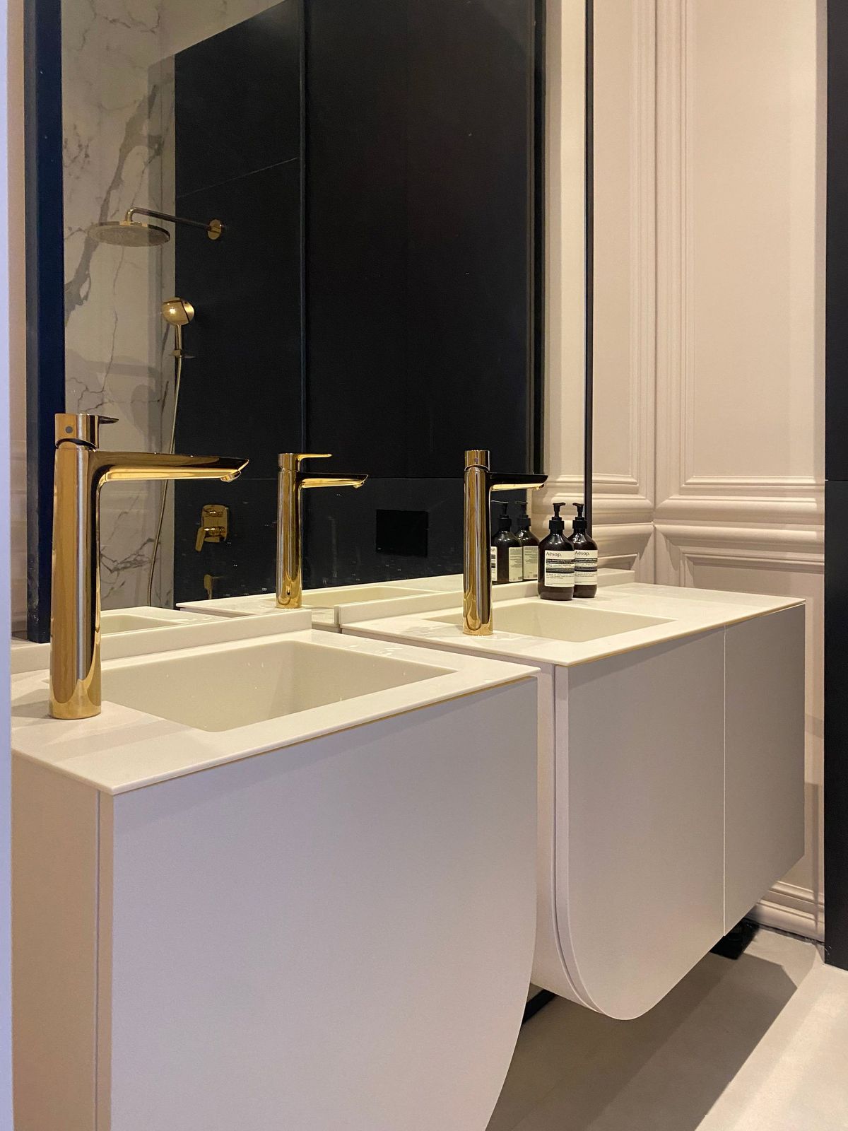 Savremena interpretacija beogradskog salonca - Enterijer stana - 8385