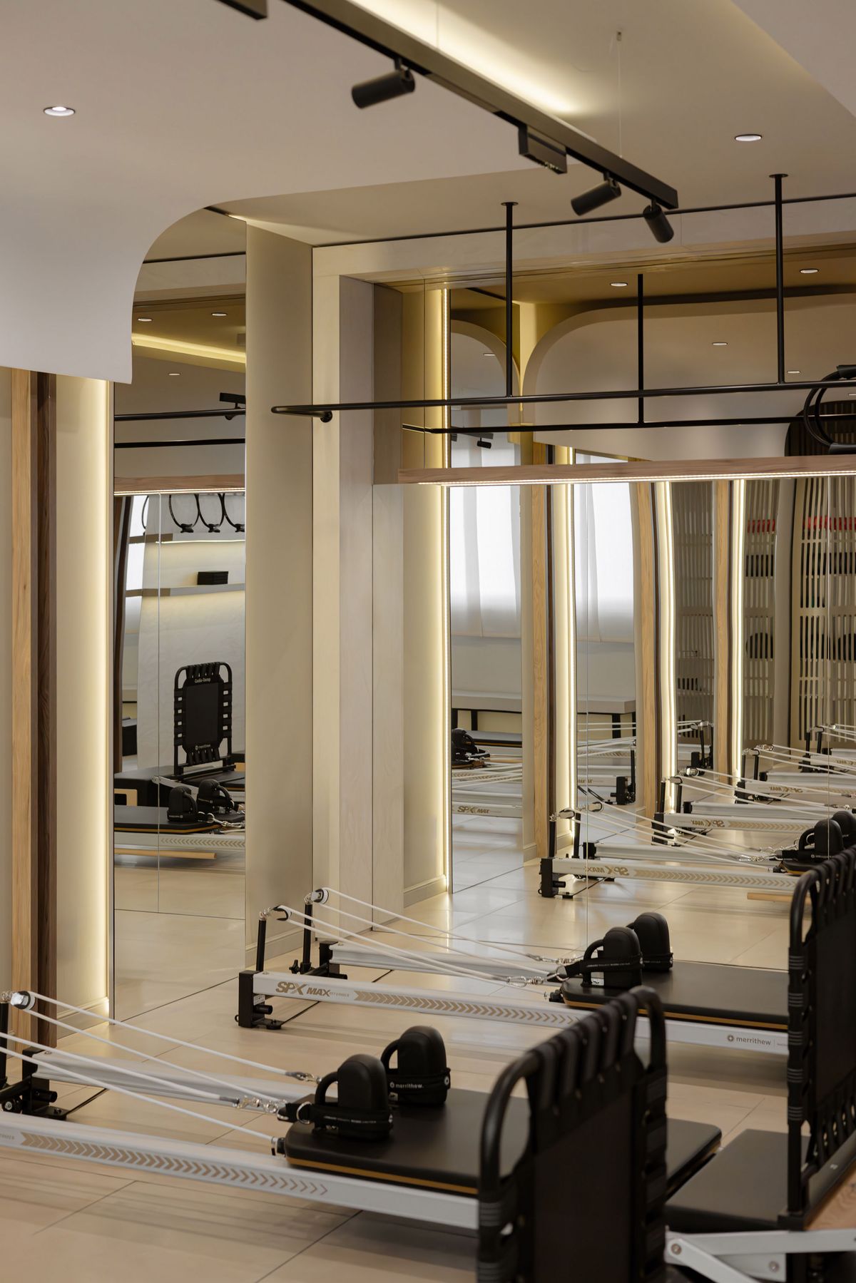 Sienna Beauty Concept - Wellness & fitness - 8544