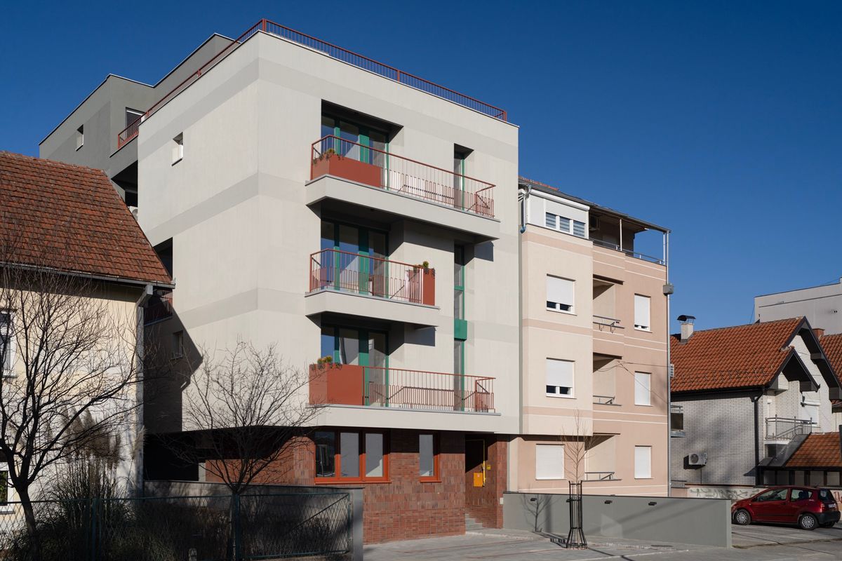 Stambena zgrada KM88 Acero Rosso - Višeporodično stanovanje - 9050