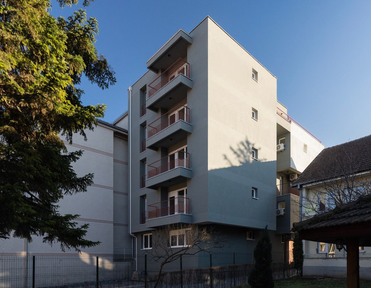 Stambena zgrada KM88 Acero Rosso - Višeporodično stanovanje - 9062