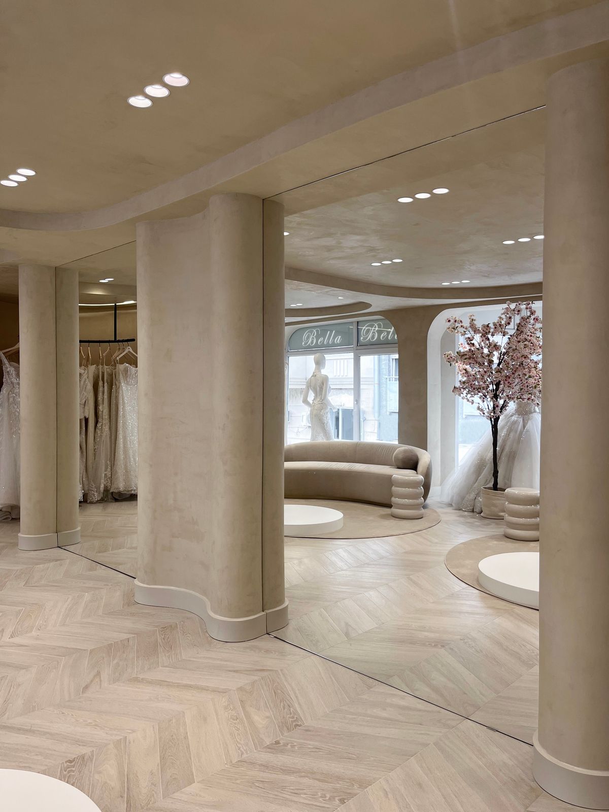 Salon venčanica Bella - Objekti trgovine - 9160