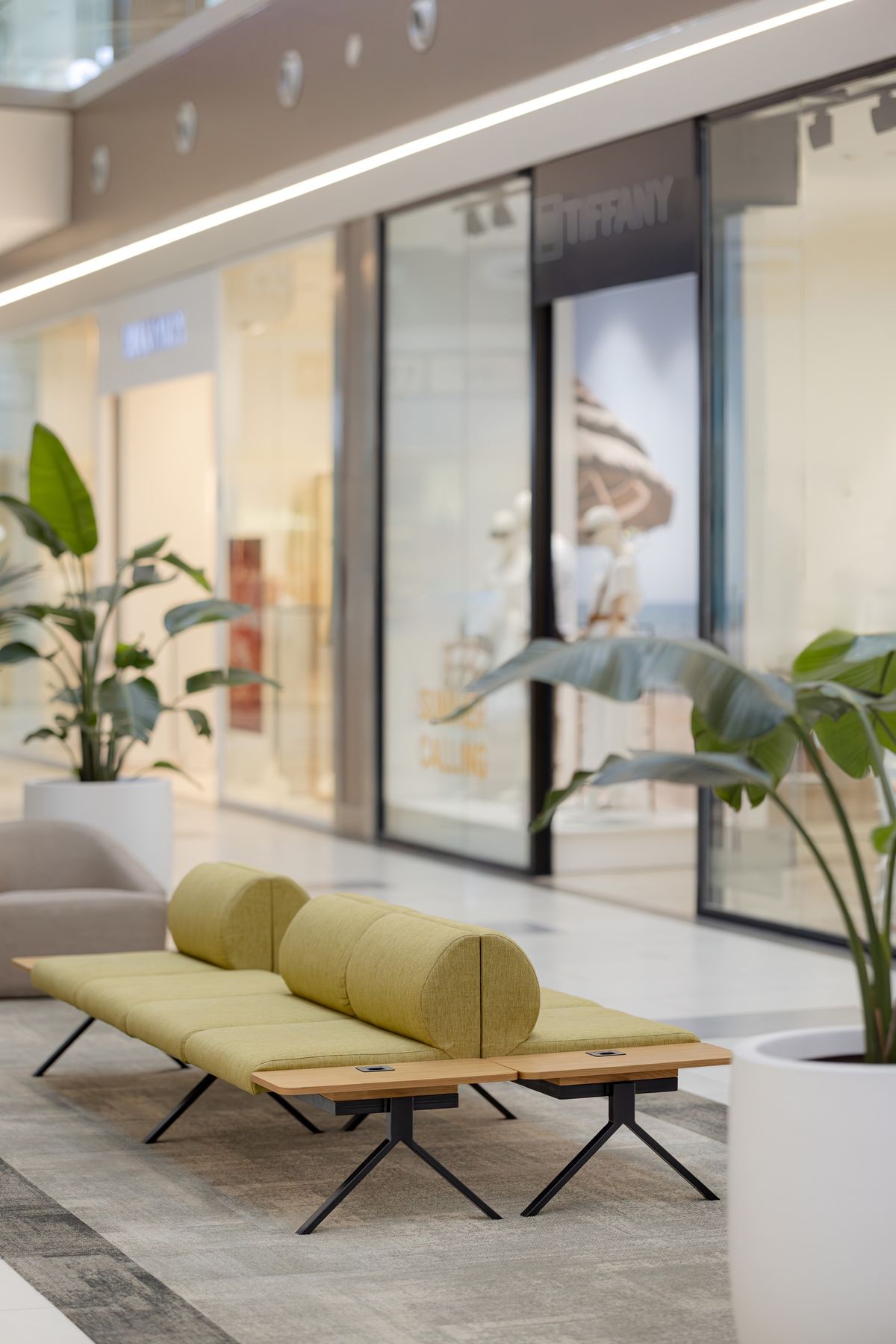 Redizajn enterijera javnog prostora i gastro zone – TC „BIG FASHION” Kragujevac - Komercijalni objekti - 9192