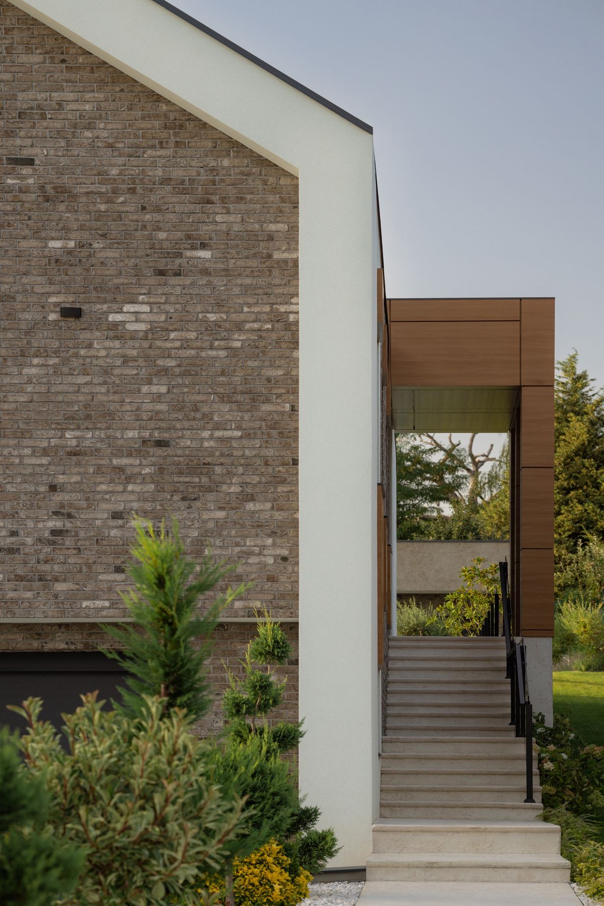 Porodična kuća s bazenom u Kragujevcu - Kuće - 9201