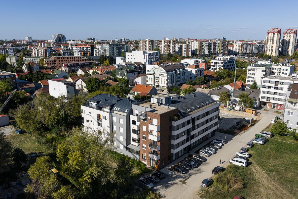 Stambena zgrada u ulici Laze Lazarevića 27 - Stanovanje - 9262