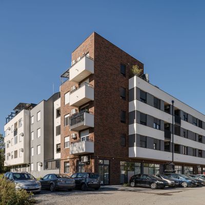 Stambena zgrada u ulici Laze Lazarevića 27