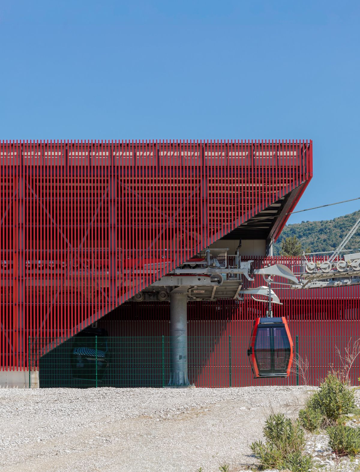 Žičara Kotor - Komercijalni objekti - 9366