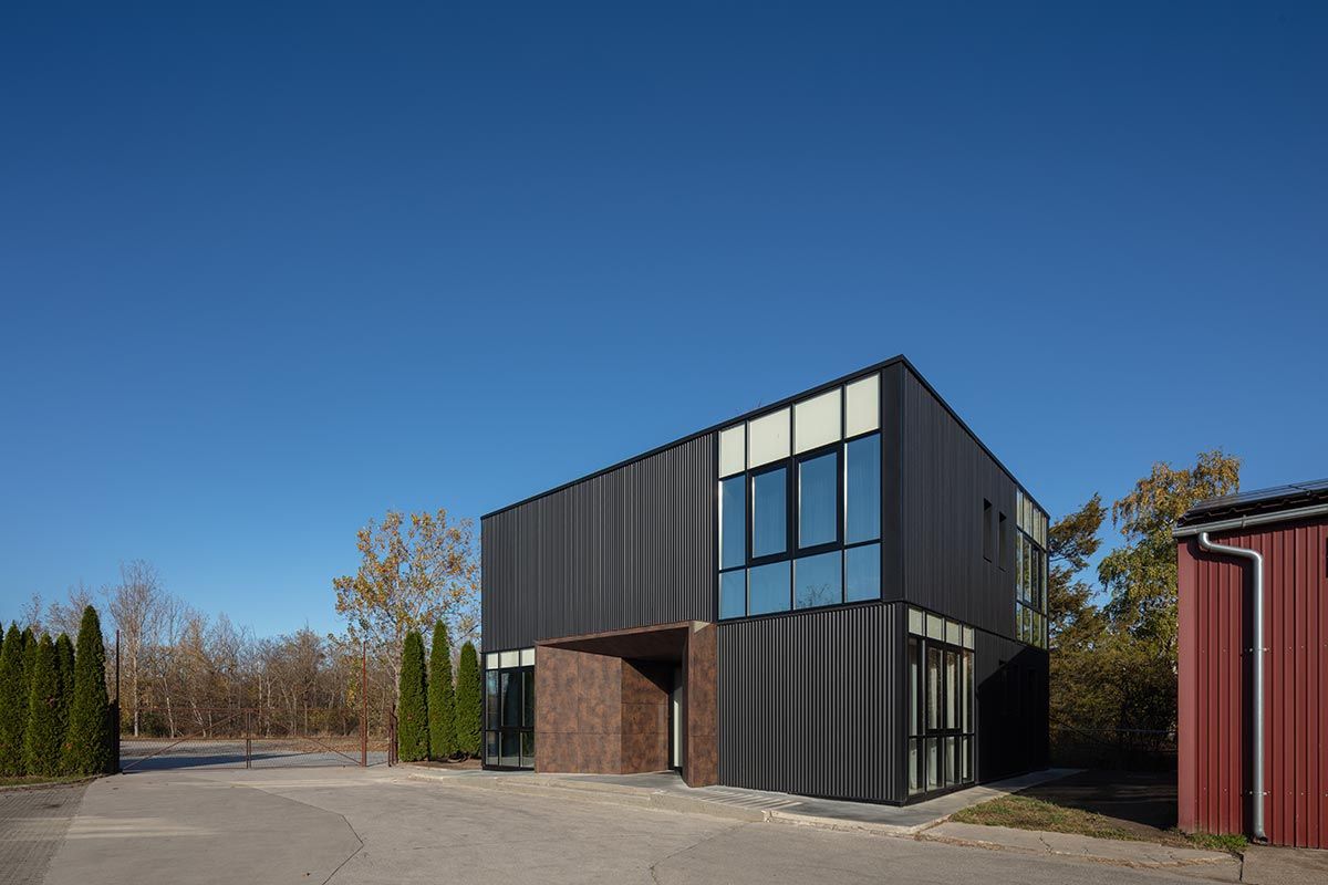 Rekonstrukcija i dogradnja upravne zgrade Exim - Poslovni prostori - 9438