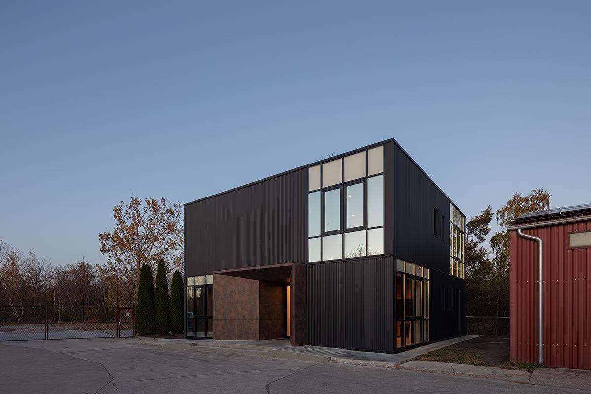 Rekonstrukcija i dogradnja upravne zgrade Exim - Poslovni prostori - 9442