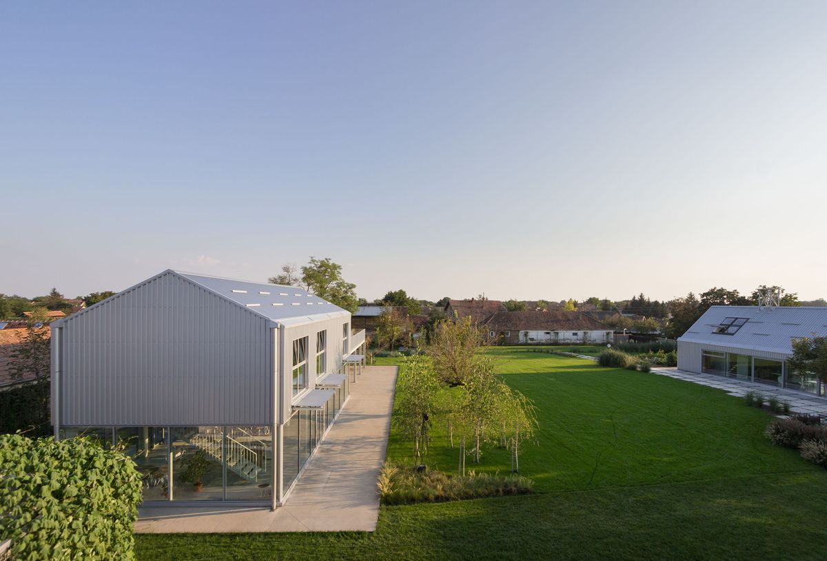 Mokrin House - Komercijalni objekti - 9477