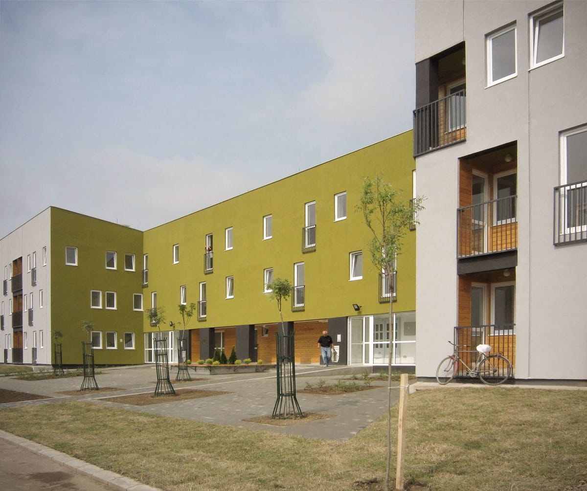 Zgrada socijalnog stanovanja u zaštićenim uslovima - Višeporodično stanovanje - 9601