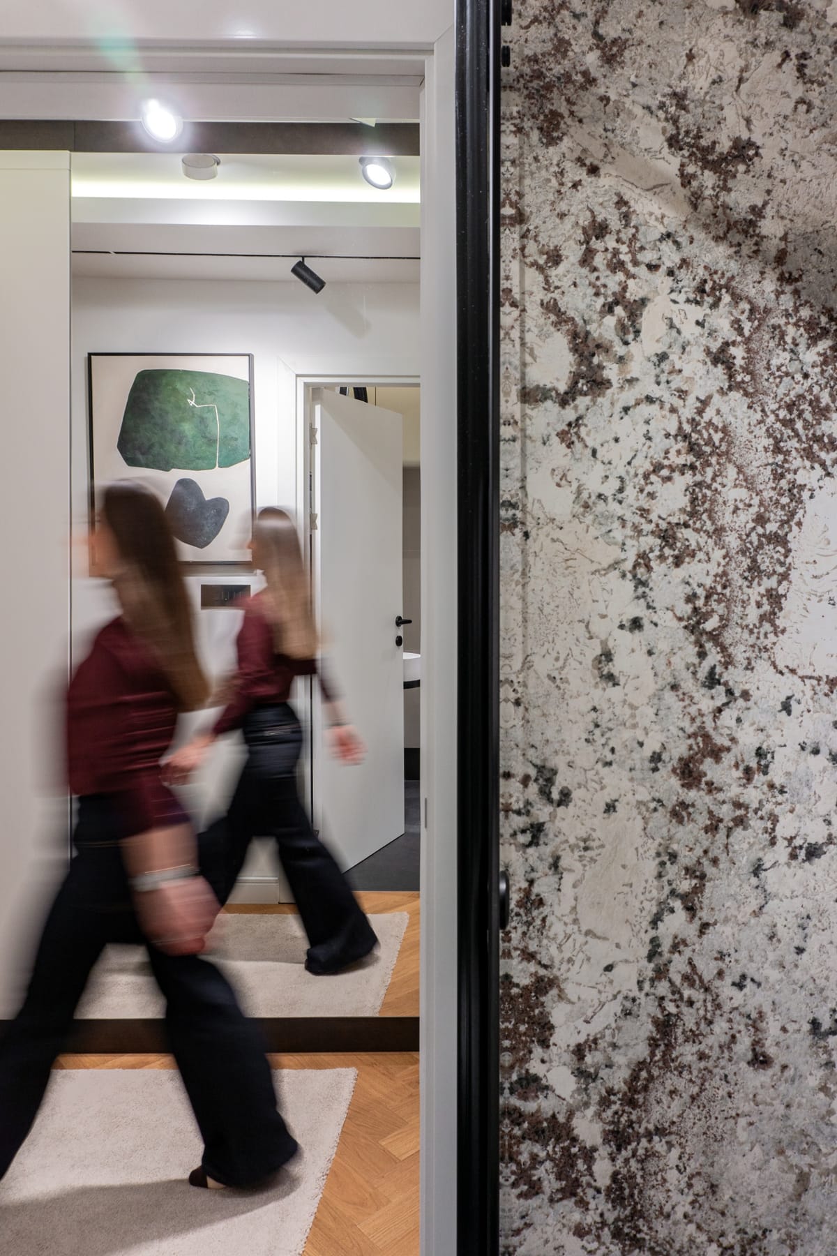 Savremeni porodični dom u Beogradu - Enterijer stana - 9715