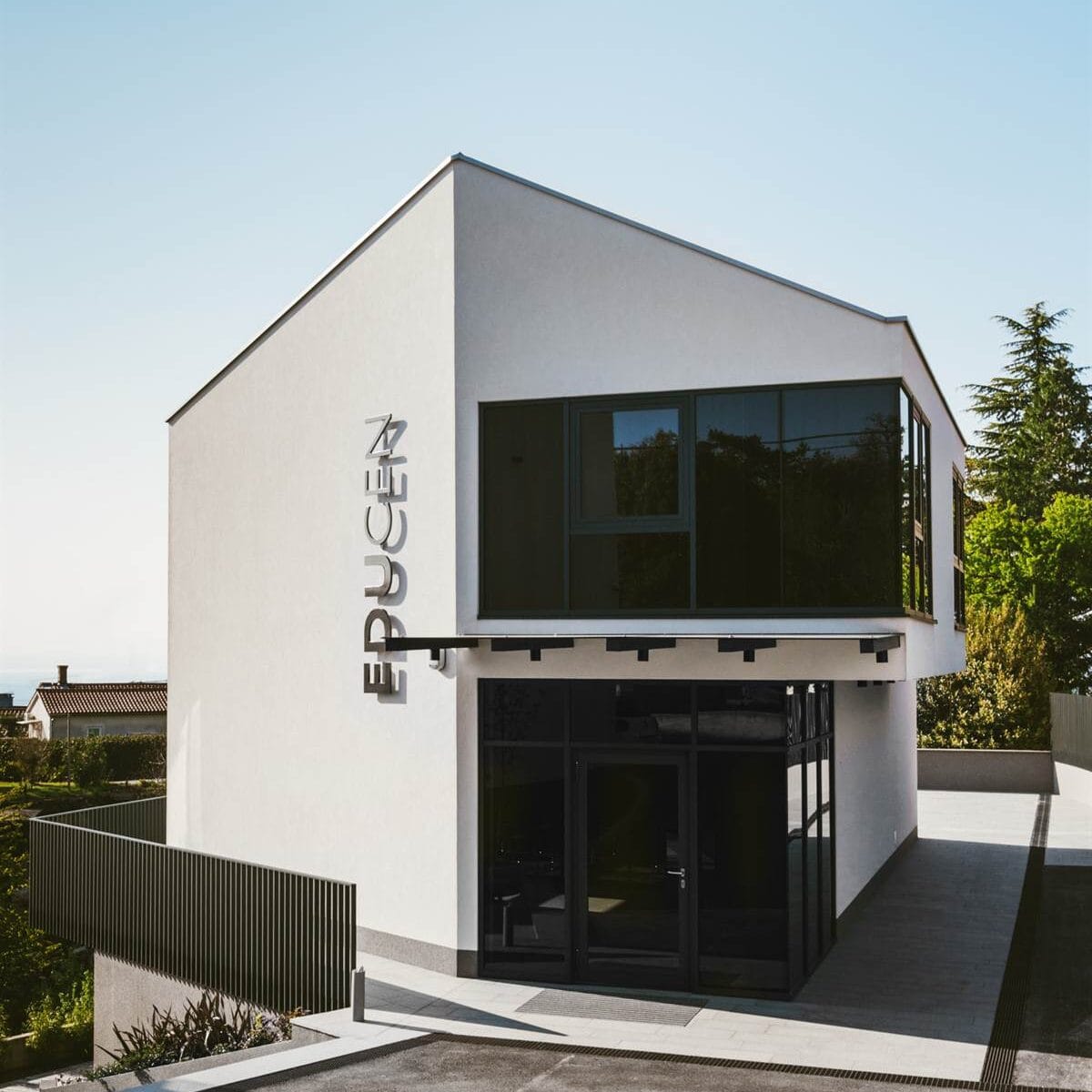 EDUCEN – Dentalni edukativni centar u Opatiji - Naučno-istraživački i edukativni centri - 9909