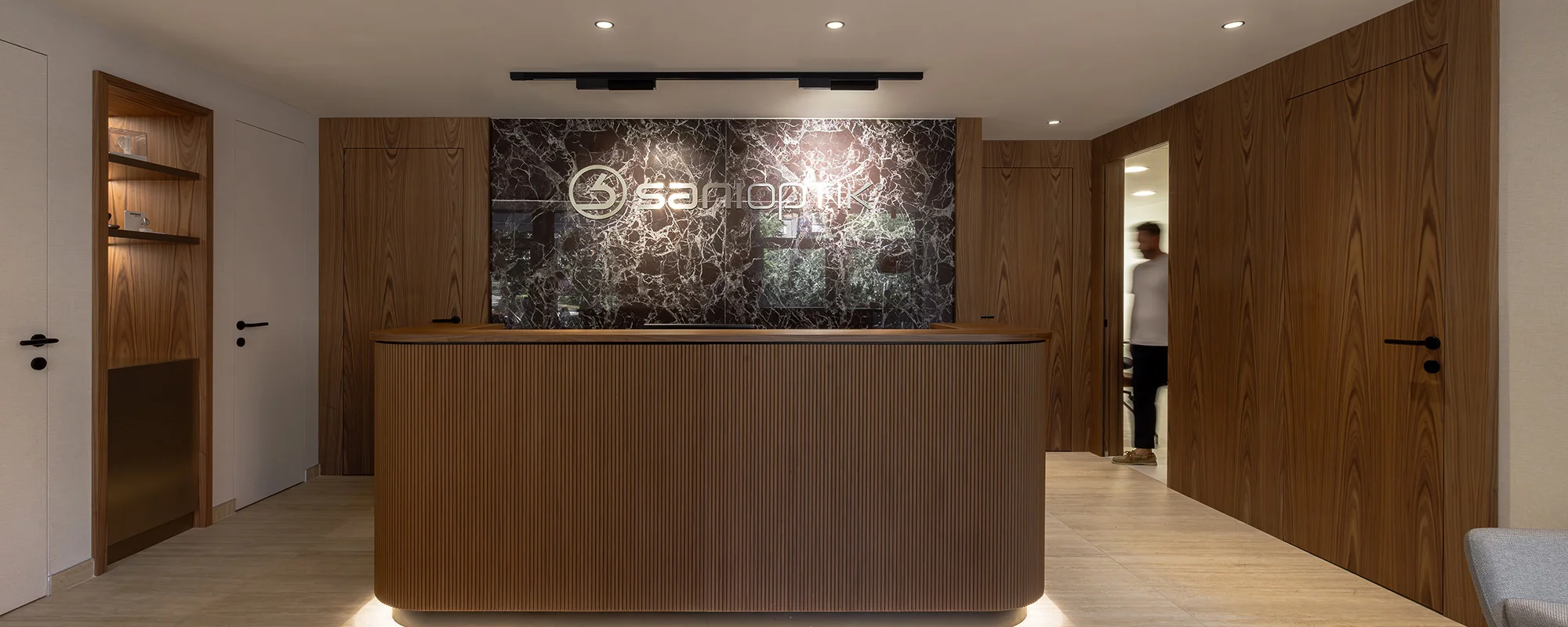 Sani Optik – Sani Sluh