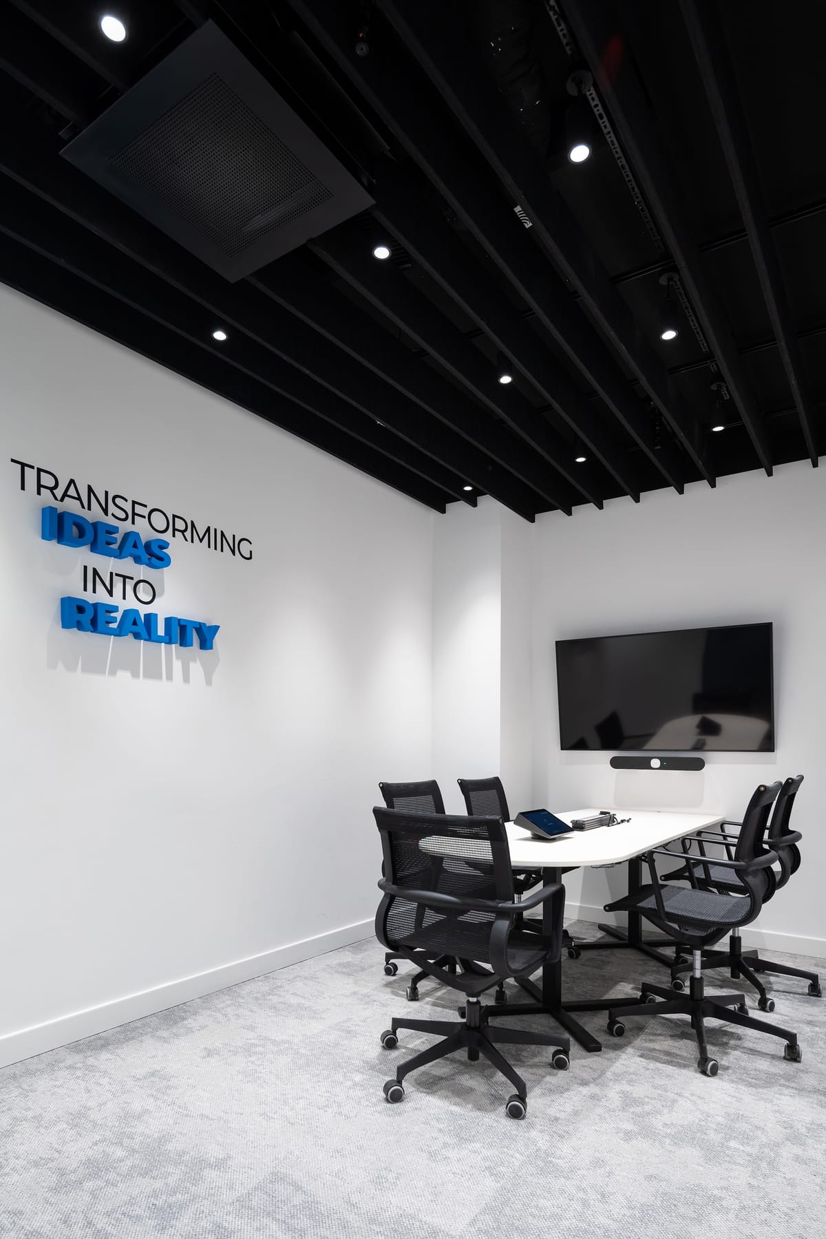 Sedište međunarodne kompanije na Novom Beogradu - Poslovne zgrade - 10230