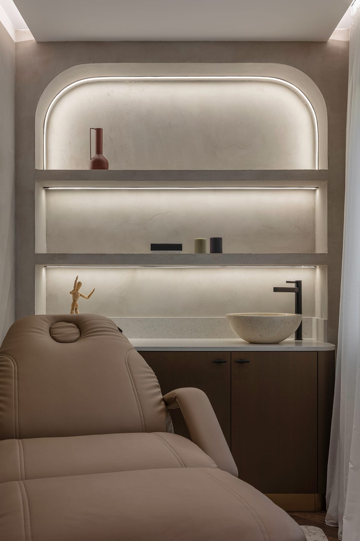 Enterijer stomatološke ordinacije „Dentalux“ - Zdravstveni prostori - 10257