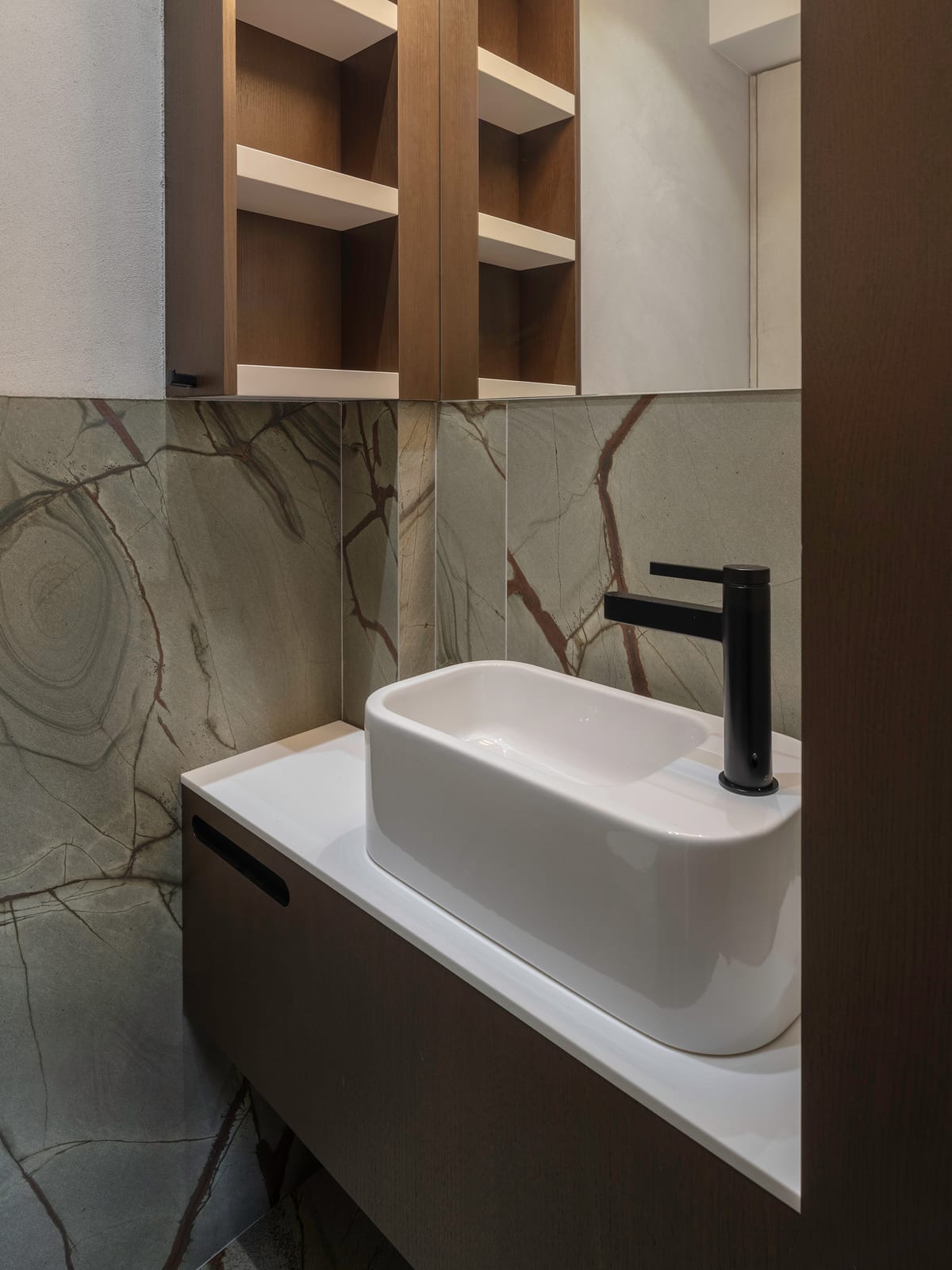 Enterijer stomatološke ordinacije „Dentalux“ - Zdravstveni prostori - 10262