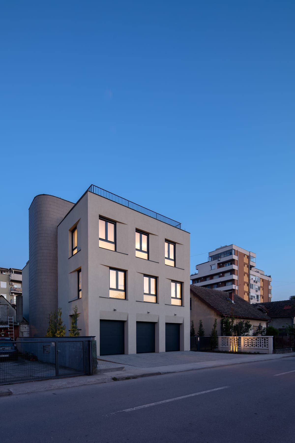 Urbana vila u Šapcu - Višeporodično stanovanje - 10501